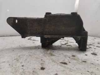 bontott VW GOLF IV Motor Tartó Bak (Fém)