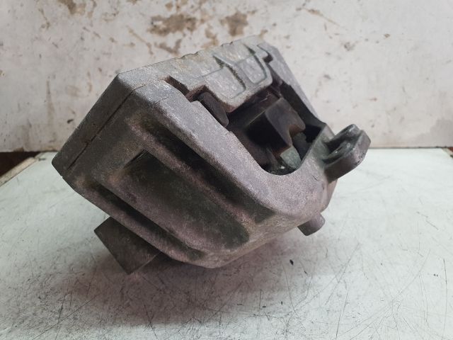 bontott VW GOLF IV Motor Tartó Bak (Fém)