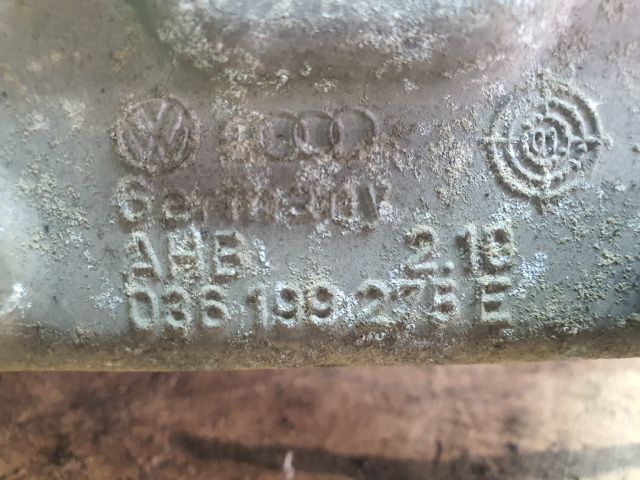 bontott VW GOLF IV Motor Tartó Bak (Fém)