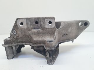 bontott VW GOLF IV Motor Tartó Bak (Fém)