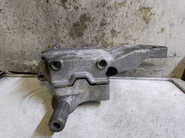 bontott VW GOLF IV Motor Tartó Bak (Fém)