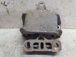 bontott VW GOLF IV Motor Tartó Bak (Fém)