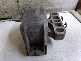 bontott VW GOLF IV Motor Tartó Bak (Fém)