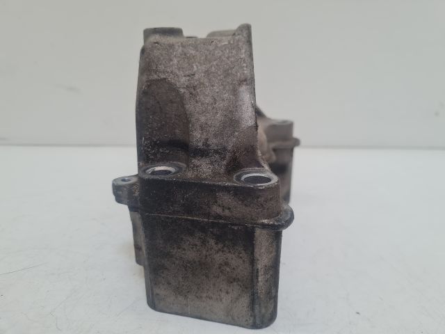 bontott VW GOLF IV Motor Tartó Bak (Fém)