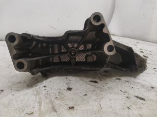 bontott VW GOLF IV Motor Tartó Bak (Fém)