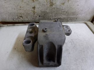 bontott VW GOLF IV Motor Tartó Bak (Fém)