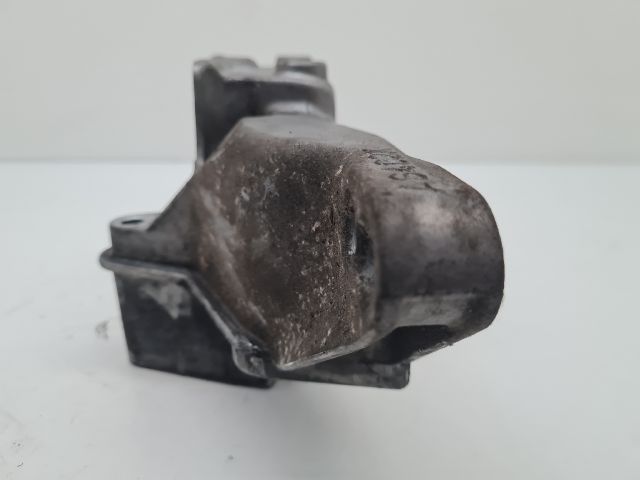 bontott VW GOLF IV Motor Tartó Bak (Fém)