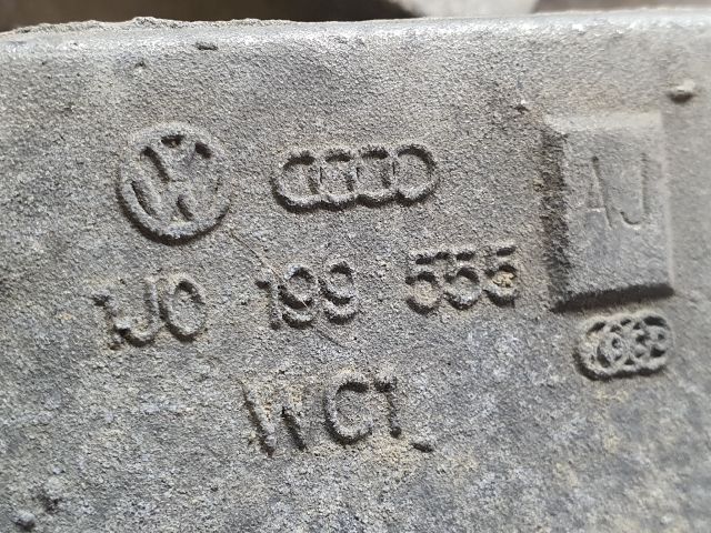 bontott VW GOLF IV Motor Tartó Bak (Fém)