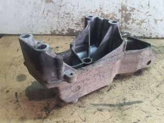 bontott VW GOLF IV Motor Tartó Bak (Fém)