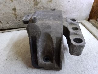 bontott VW GOLF IV Motor Tartó Bak (Fém)