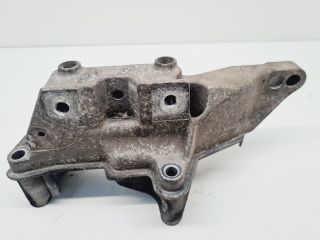 bontott VW GOLF IV Motor Tartó Bak (Fém)