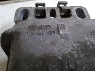 bontott VW GOLF IV Motor Tartó Bak (Fém)