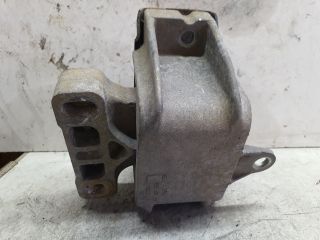 bontott VW GOLF IV Motor Tartó Bak (Fém)