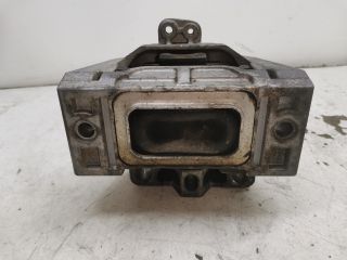 bontott VW GOLF IV Motor Tartó Bak Jobb
