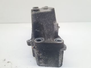 bontott VW GOLF IV Motor Tartó Bak Jobb