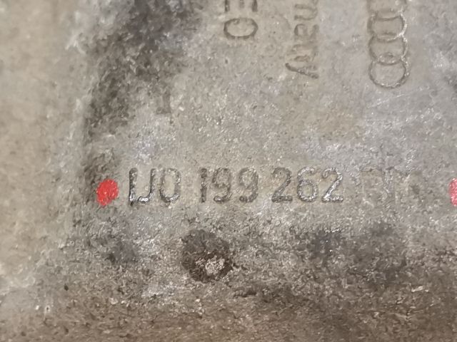 bontott VW GOLF IV Motor Tartó Bak Jobb