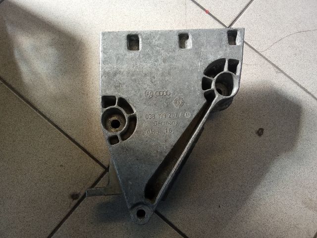 bontott VW GOLF IV Motor Tartó Bak (Pozíciófüggetlen)