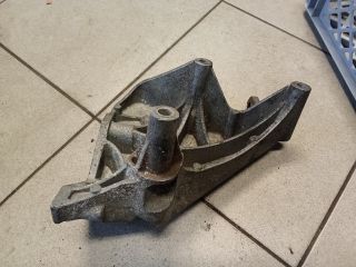 bontott VW GOLF IV Motor Tartó Bak (Pozíciófüggetlen)