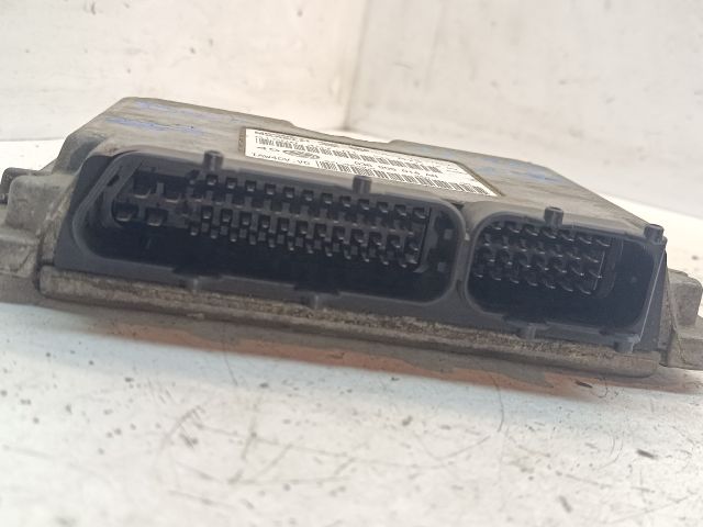 bontott VW GOLF IV Motorvezérlő