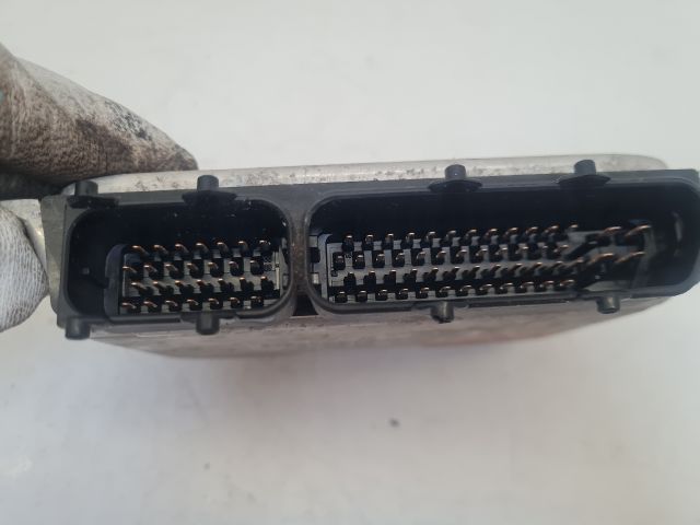 bontott VW GOLF IV Motorvezérlő