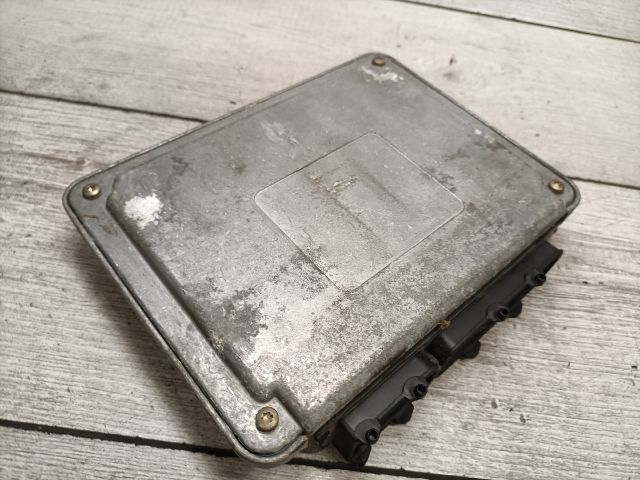 bontott VW GOLF IV Motorvezérlő