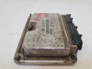 bontott VW GOLF IV Motorvezérlő