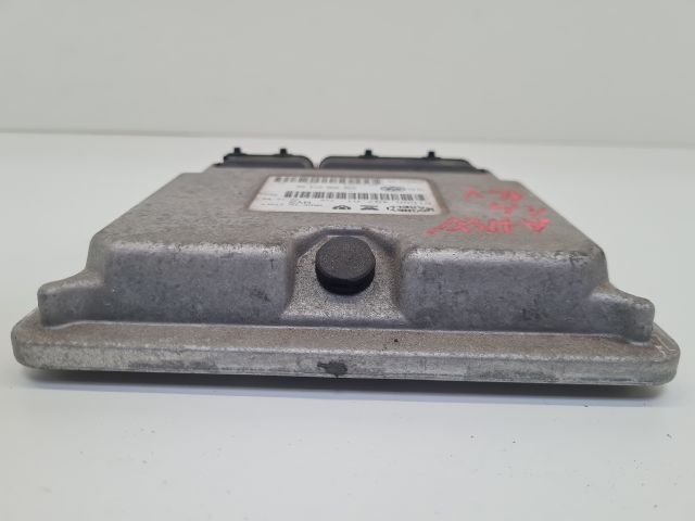 bontott VW GOLF IV Motorvezérlő