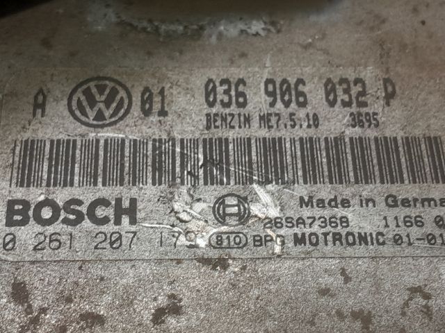 bontott VW GOLF IV Motorvezérlő