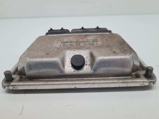 bontott VW GOLF IV Motorvezérlő