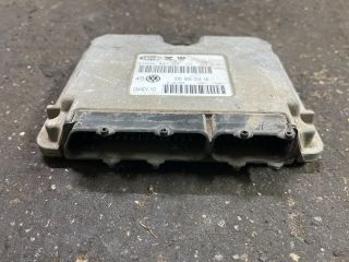 bontott VW GOLF IV Motorvezérlő