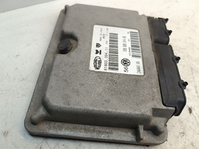 bontott VW GOLF IV Motorvezérlő