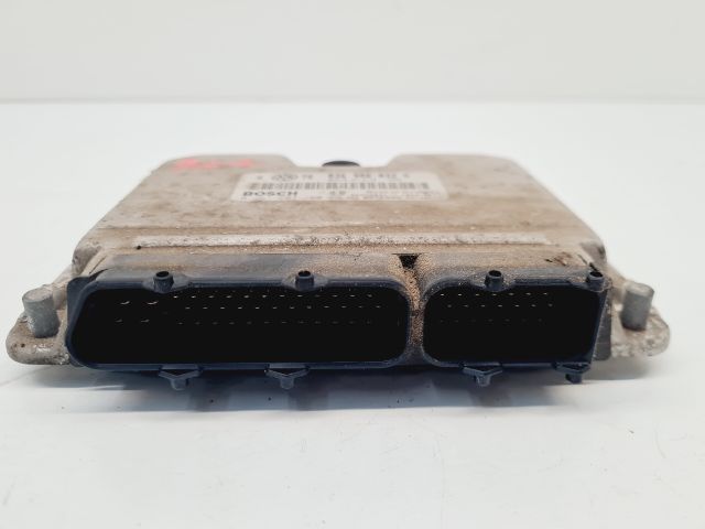 bontott VW GOLF IV Motorvezérlő