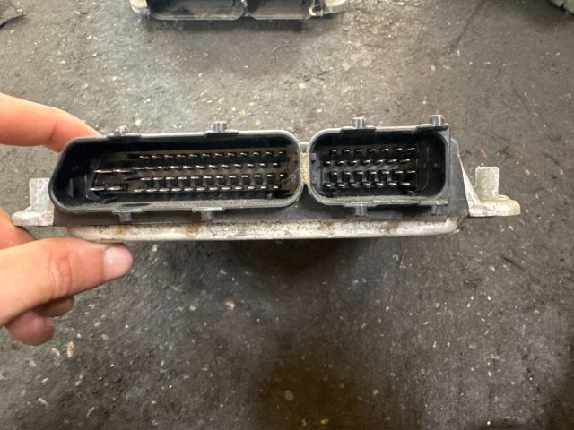 bontott VW GOLF IV Motorvezérlő