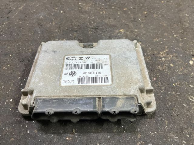 bontott VW GOLF IV Motorvezérlő