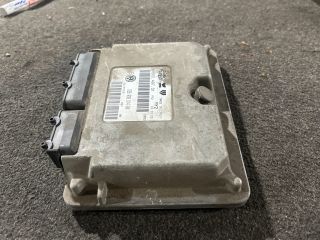 bontott VW GOLF IV Motorvezérlő