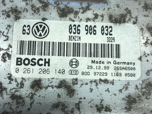 bontott VW GOLF IV Motorvezérlő
