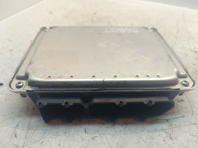 bontott VW GOLF IV Motorvezérlő