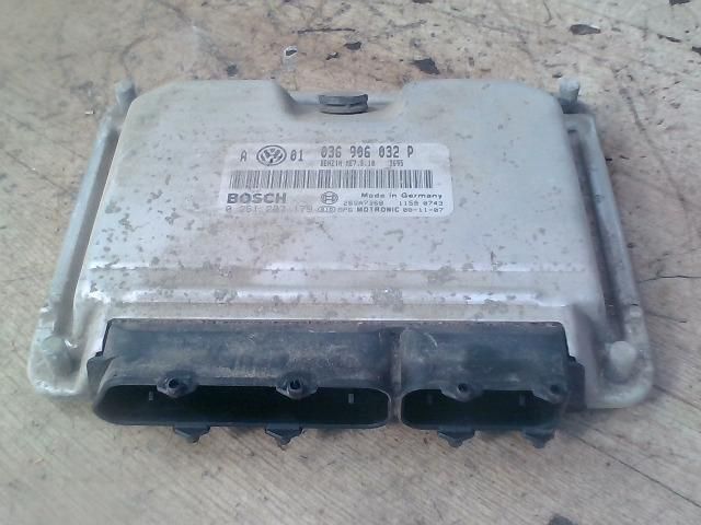 bontott VW GOLF IV Motorvezérlő
