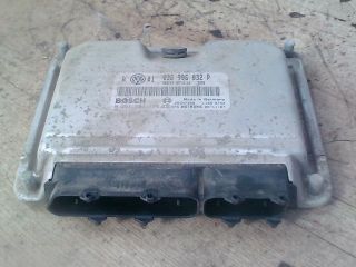 bontott VW GOLF IV Motorvezérlő