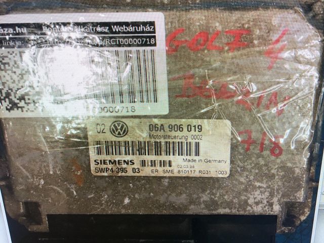bontott VW GOLF IV Motorvezérlő