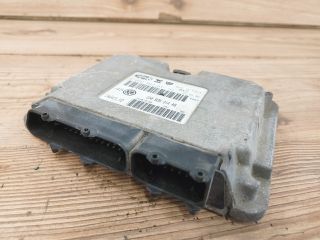bontott VW GOLF IV Motorvezérlő