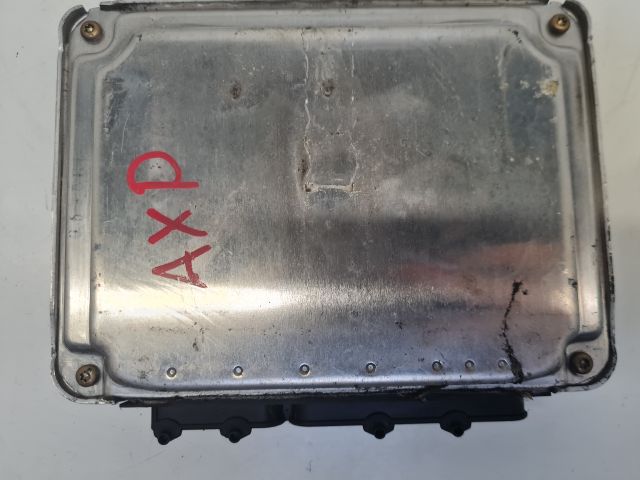 bontott VW GOLF IV Motorvezérlő