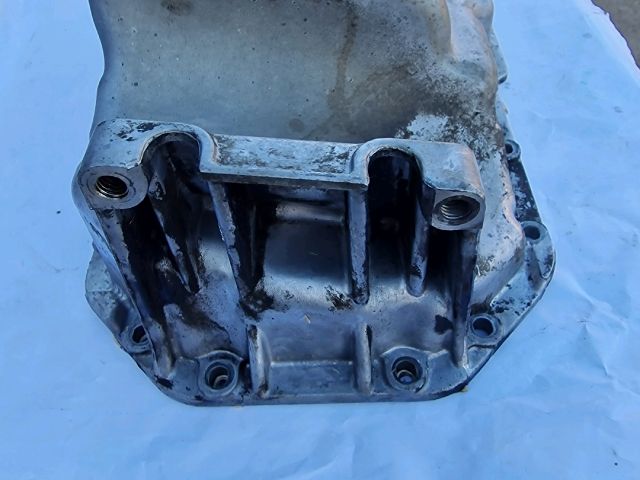 bontott VW GOLF IV Olajteknő