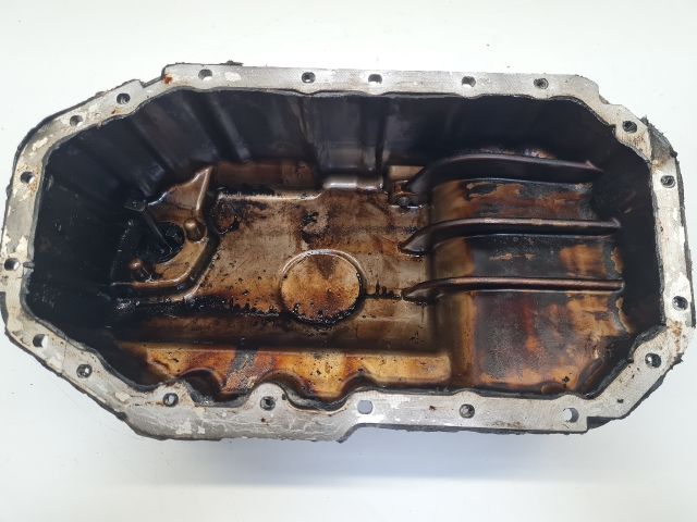 bontott VW GOLF IV Olajteknő