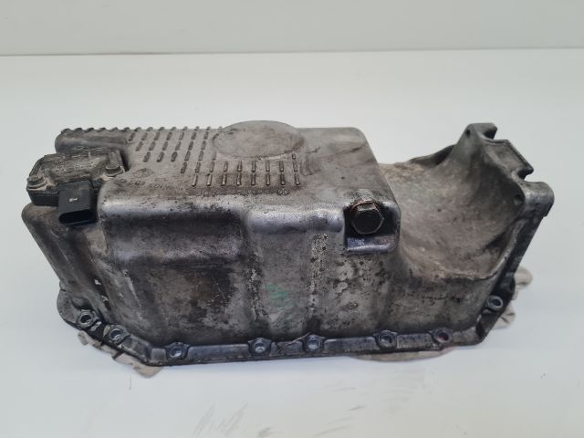 bontott VW GOLF IV Olajteknő