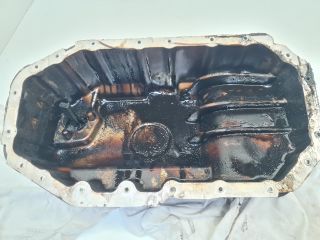 bontott VW GOLF IV Olajteknő