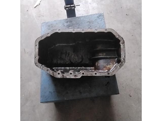 bontott VW GOLF IV Olajteknő