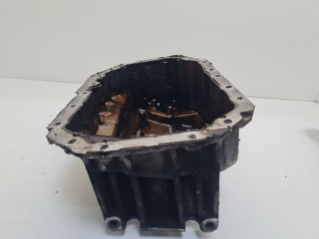 bontott VW GOLF IV Olajteknő