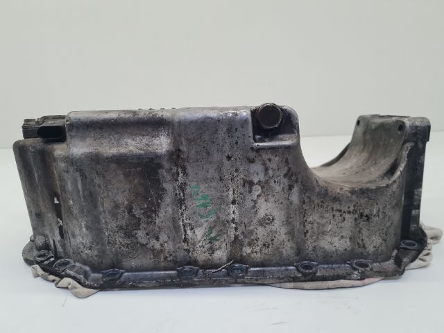 bontott VW GOLF IV Olajteknő