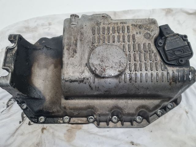 bontott VW GOLF IV Olajteknő